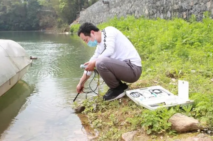 1732945910162572.jpg 農(nóng)村水質(zhì)監(jiān)測.jpg